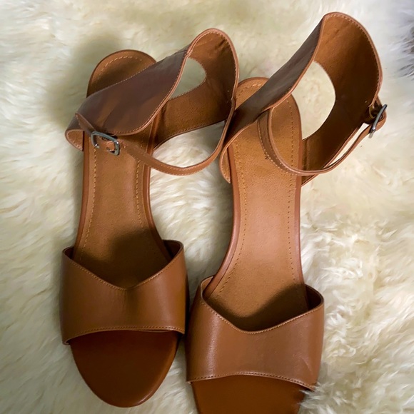 14th & Union wedges - Picture 1 of 2